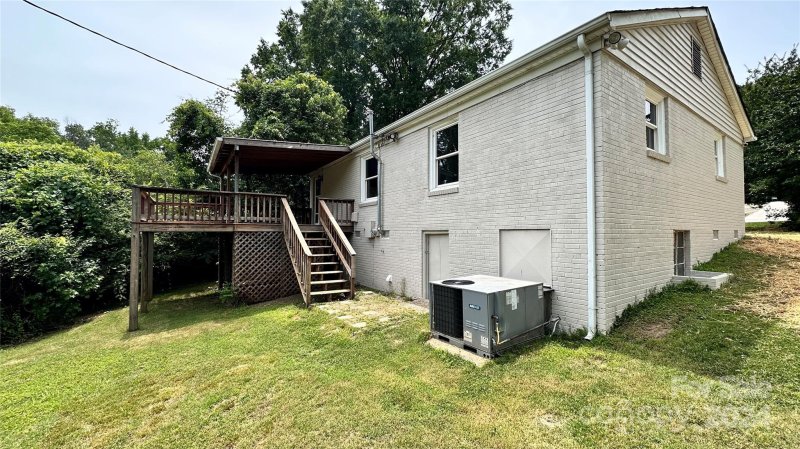 Property image 4 at 4152 Welling Avenue, Charlotte, NC 28208