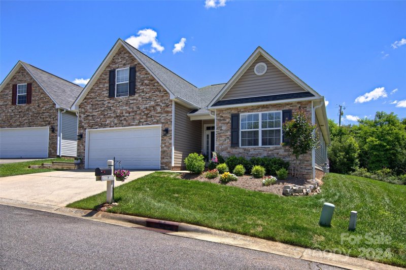 Property image 3 at 7 Summer Meadow Road, Arden, NC 28704