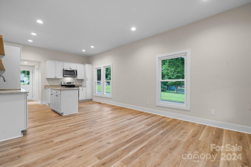 Property image 5 at 99 13th Street, Hickory, NC 28602