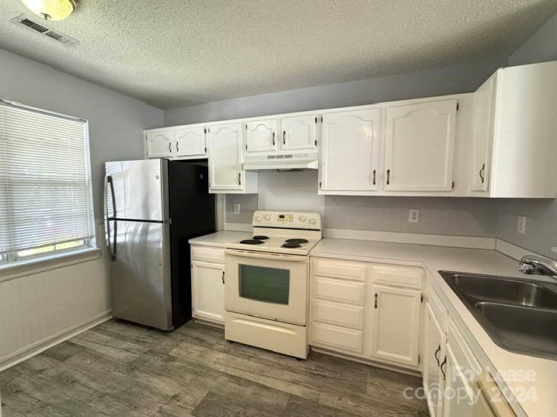 Property image 4 at 11106 Whitlock Crossing Court, Charlotte, NC 28273