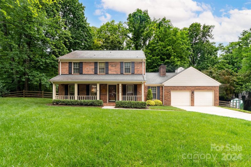 Property image 2 at 9605 Enid Lane, Matthews, NC 28105
