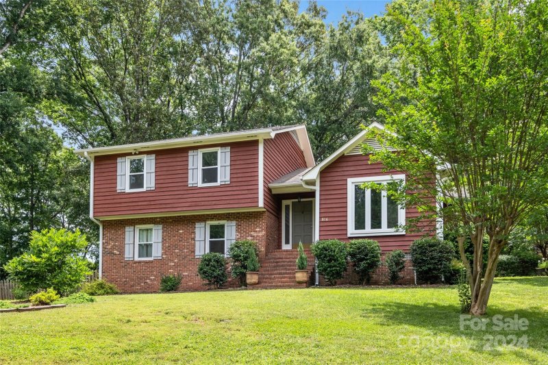 Property image 2 at 806 Shadowbrook Drive, Rock Hill, SC 29732