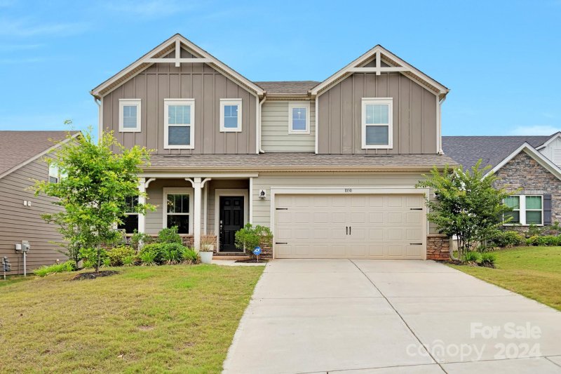 1030 Amberley Crossing Drive