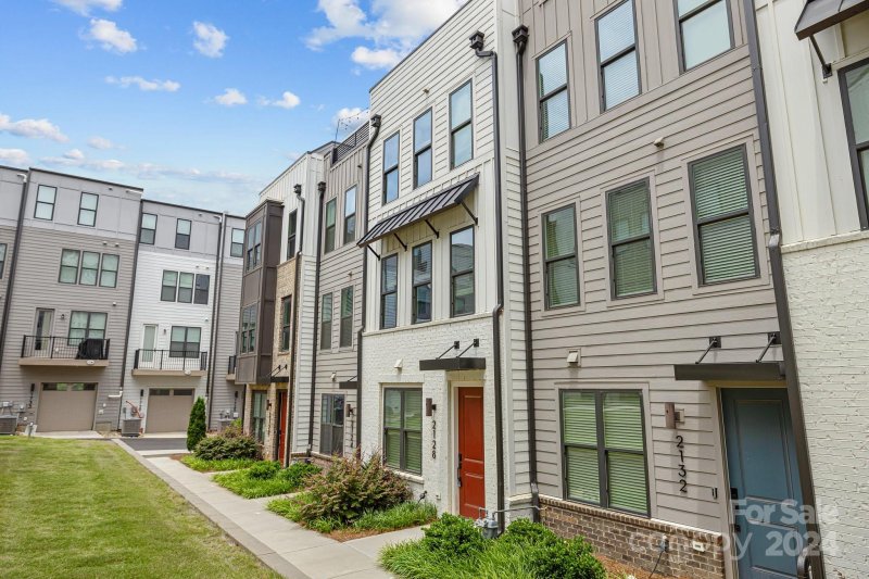 Property image 3 at 2128 Terwilliger Terrace, Charlotte, NC 28203