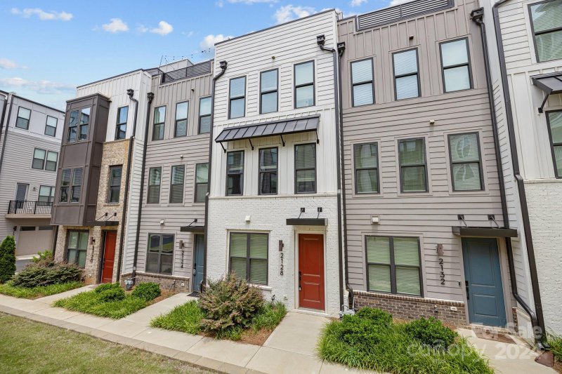 Property image 4 at 2128 Terwilliger Terrace, Charlotte, NC 28203