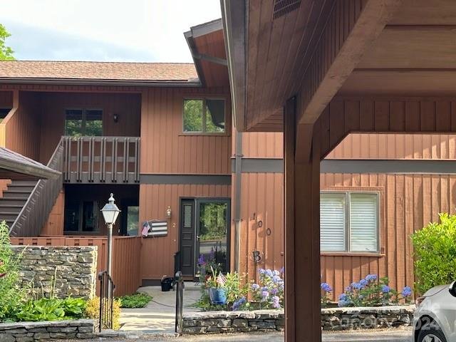 Property image 2 at 100 Bent Tree Drive, Hendersonville, NC 28739