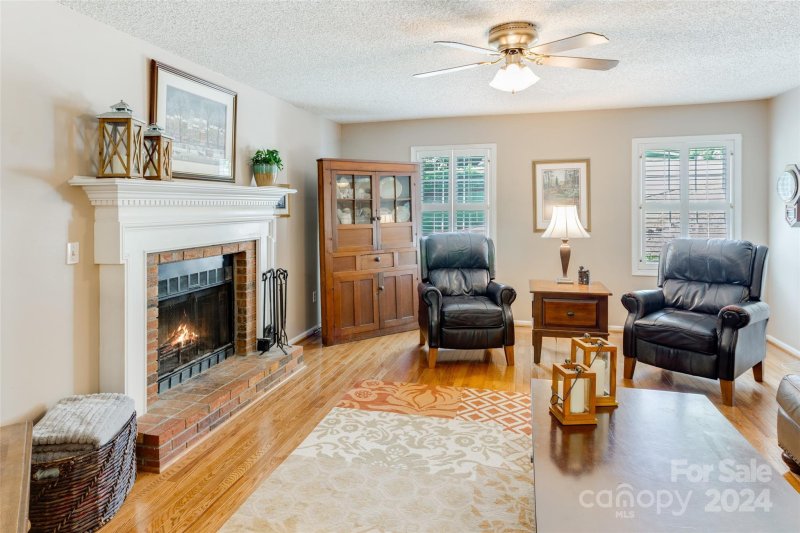 Property image 3 at 70 Acorn Lane, Clyde, NC 28721