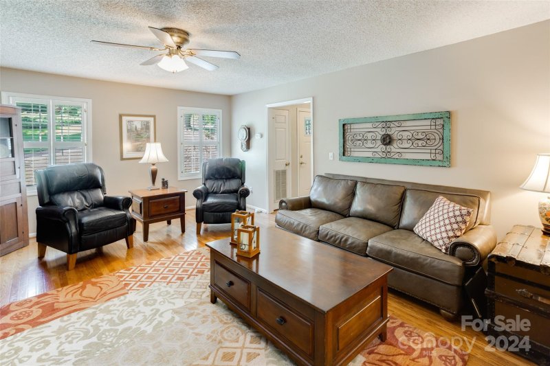 Property image 4 at 70 Acorn Lane, Clyde, NC 28721