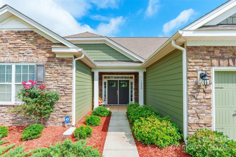 Property image 4 at 1222 Acosta Court, Lake Wylie, SC 29710