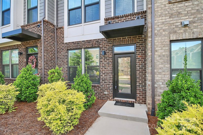 Property image 3 at 624 Uwharrie River Road, Charlotte, NC 28211