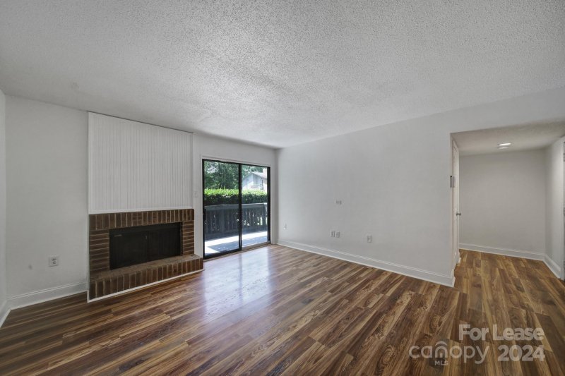 Property image 4 at 4906 Sardis Road, Charlotte, NC 28270