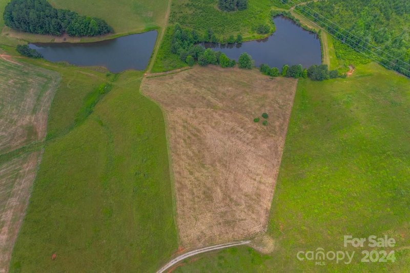 Property image 2 of 73 Pond View Road in Sky View Farms, Rutherfordton, NC 28139