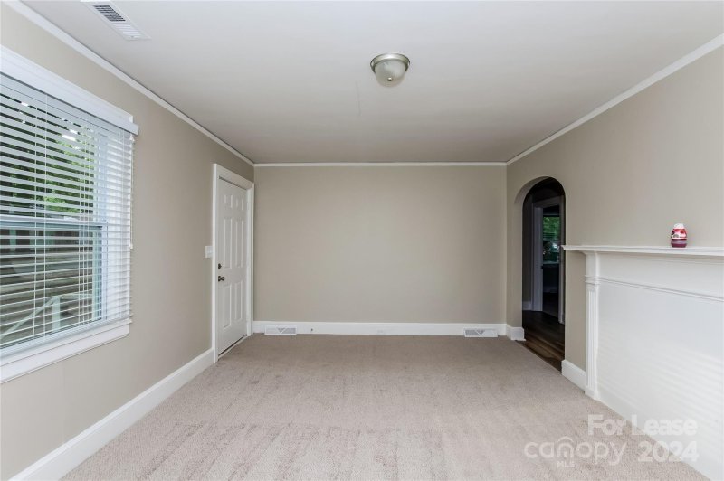 Property image 3 at 2104 Camp Greene Street, Charlotte, NC 28208