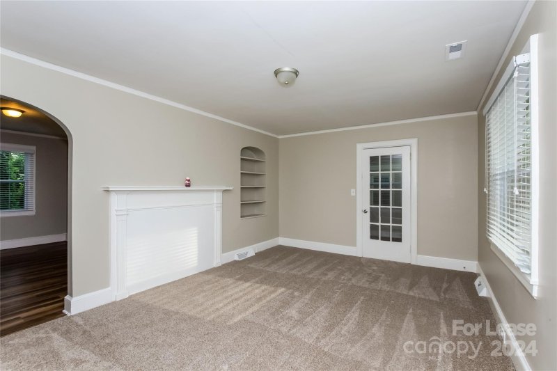 Property image 4 at 2104 Camp Greene Street, Charlotte, NC 28208