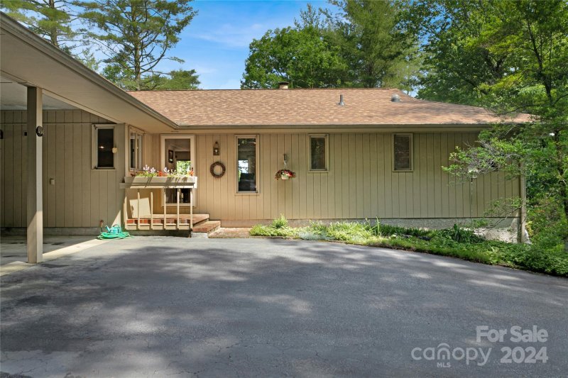 Property image 4 at 404 Glen Cannon Drive, Pisgah Forest, NC 28768