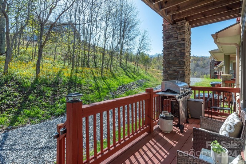 Property image 4 at 295 Vista Drive, Mars Hill, NC 28754