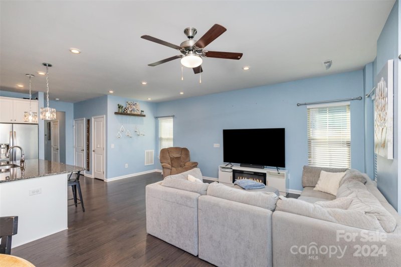 Property image 4 at 314 Scenic View Lane, Matthews, NC 28104