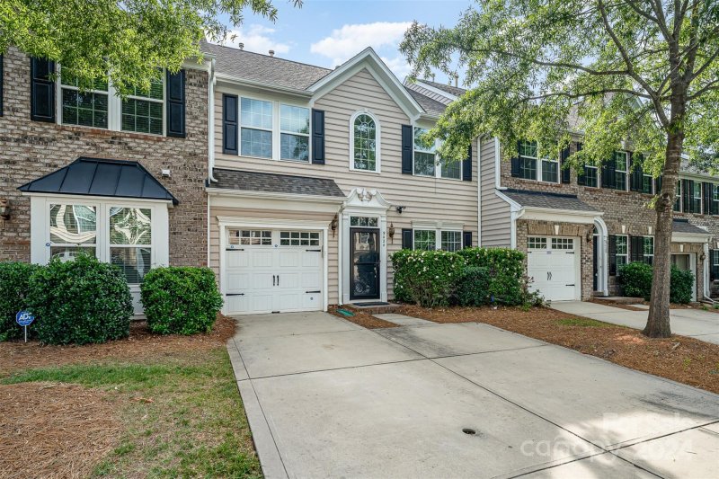 Property image 2 at 9424 Alice Mcginn Drive, Charlotte, NC 28277