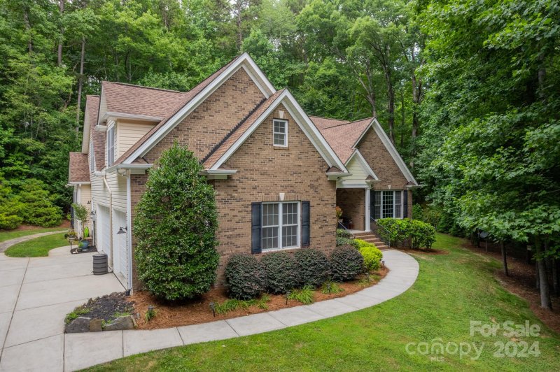 Property image 3 at 148 Rushing Water Lane, Troutman, NC 28166