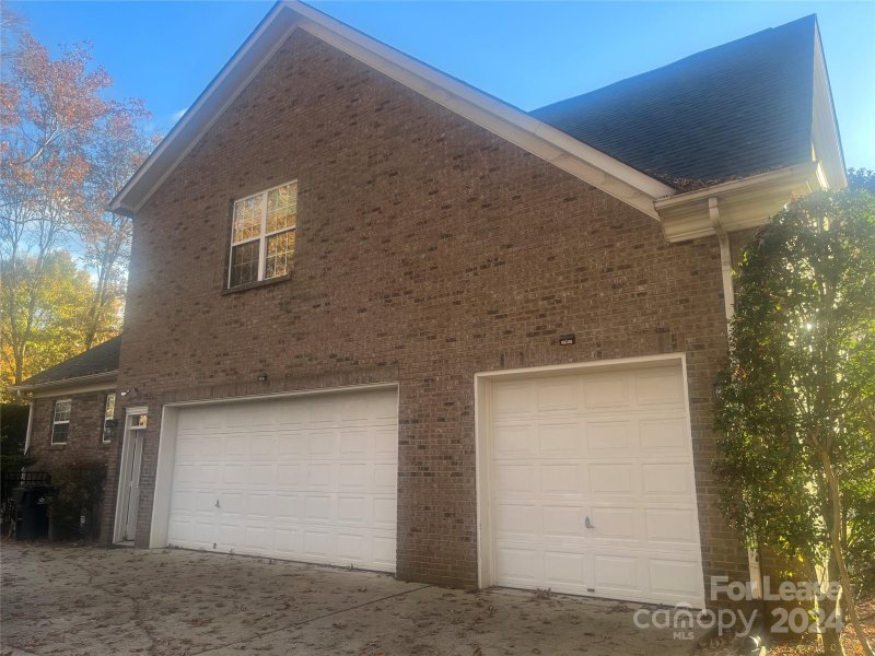 Property image 2 at 5510 Shoal Brook Court, Charlotte, NC 28277