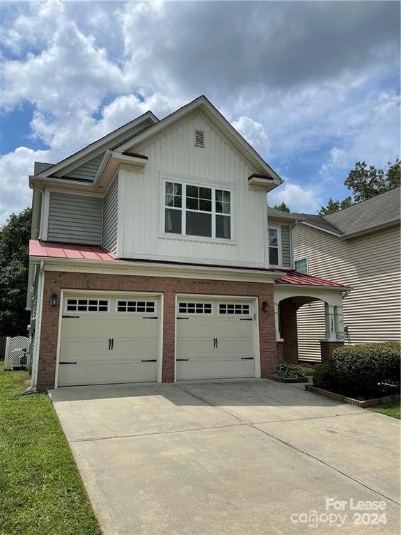 Property image 2 at 13920 Mallard Lake Road, Charlotte, NC 28262