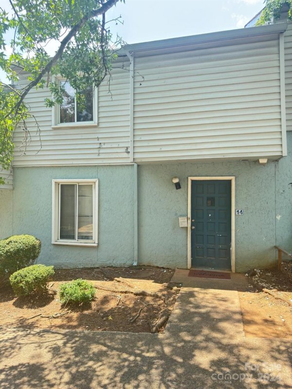 Property image 4 at 1901 Mereview Court, Charlotte, NC 28210