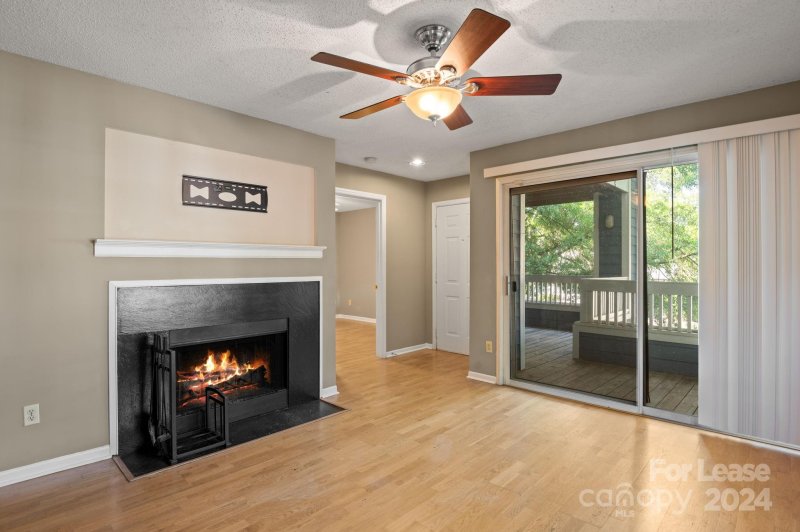 Property image 5 at 525 Olmsted Park Place, Charlotte, NC 28203