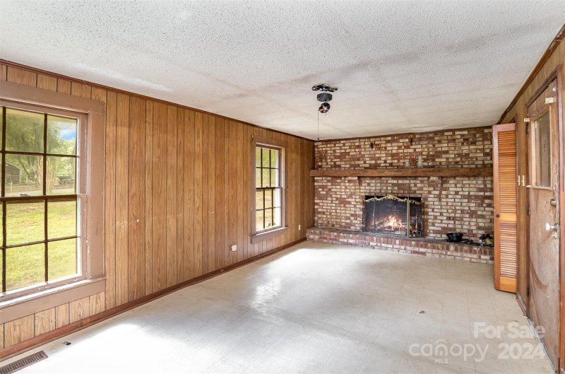 Property image 3 at 1502 Collinston Drive, Gastonia, NC 28052