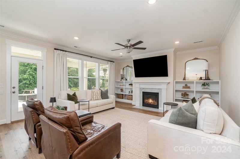 Property image 2 at 6112 Sandy Point Lane, Belmont, NC 28012