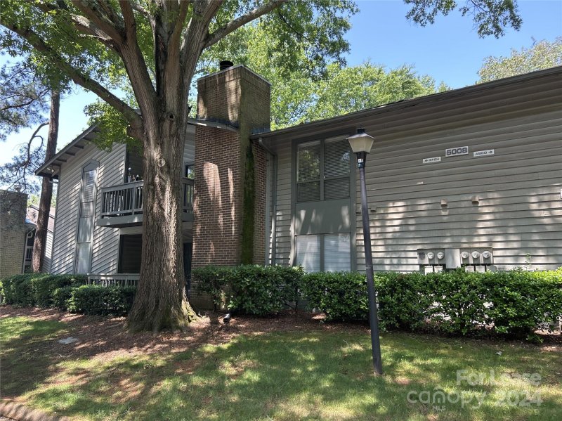 Property image 3 at 5008 Sardis Road, Charlotte, NC 28270