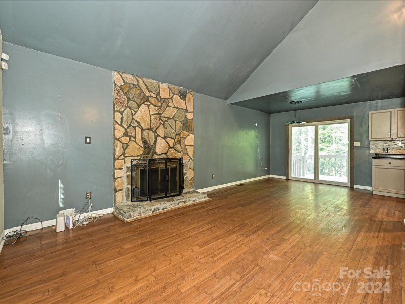 Property image 3 at 7913 Briardale Drive, Charlotte, NC 28212