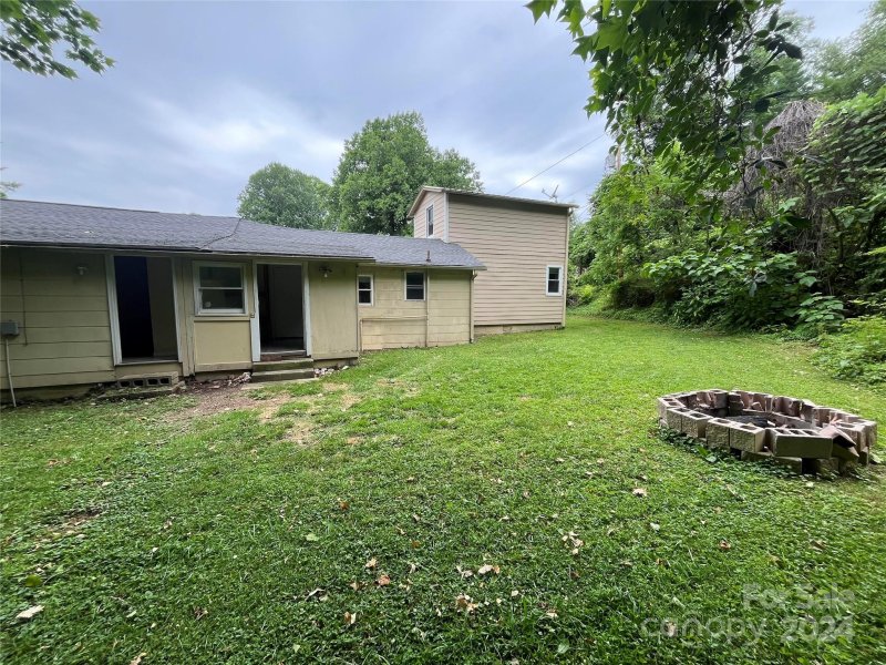 Property image 4 at 502 Lyndhurst Drive, Hendersonville, NC 28791