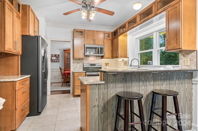 Property image 5 at 4921 Ridgetop Trail, Charlotte, NC 28215