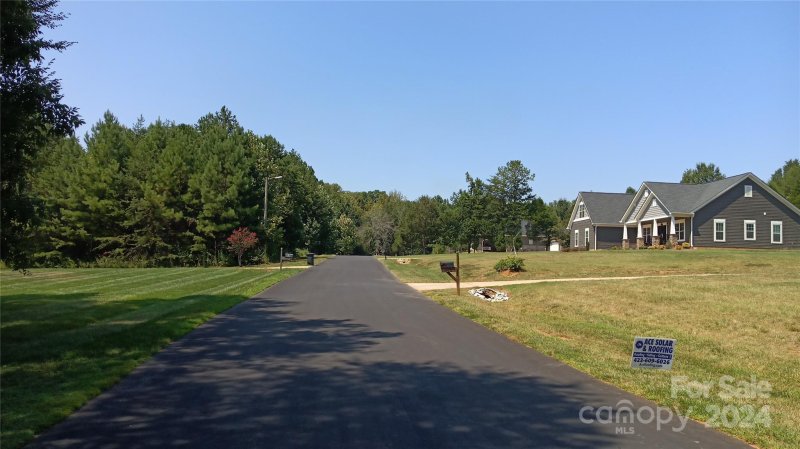 Property image 2 at 617 Autumnlight Drive, Salisbury, NC 28147