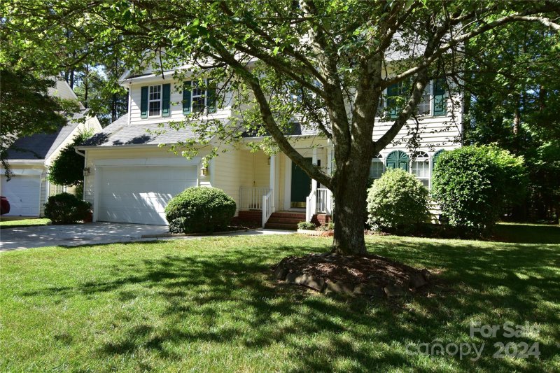 Property image 3 at 6318 Pink Dogwood Lane, Charlotte, NC 28262