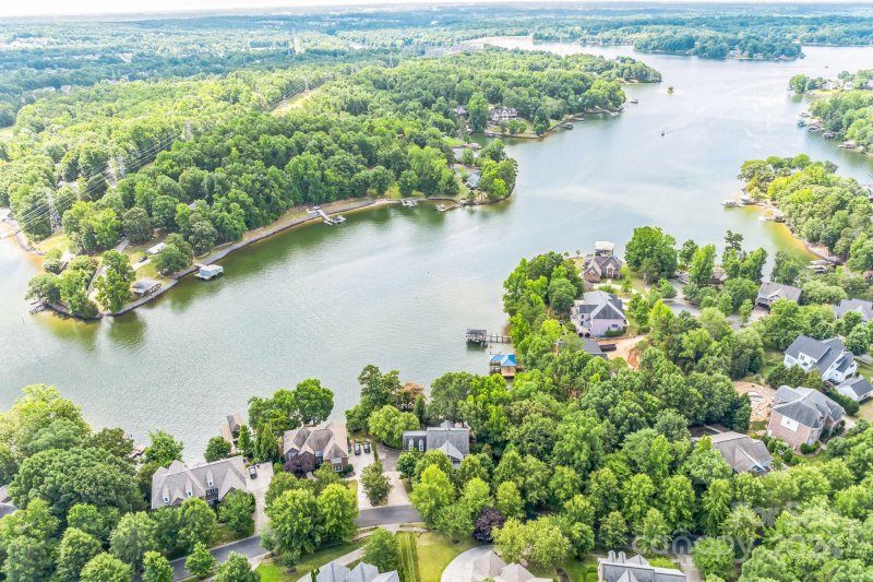 Property image 2 at 936 Rocky Point Lane, Tega Cay, SC 29708