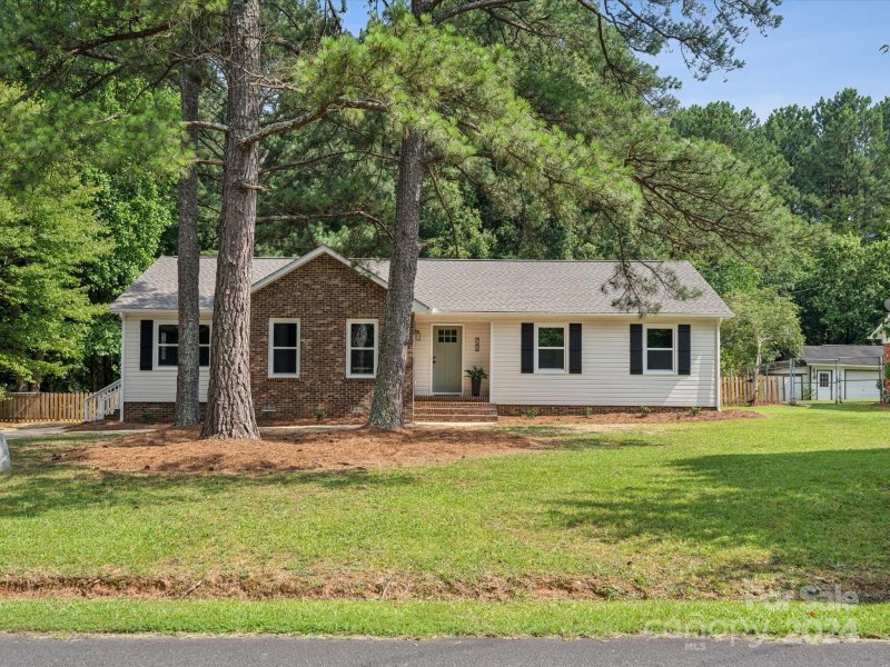 Property image 2 at 742 Hillcroft Place, Rock Hill, SC 29732