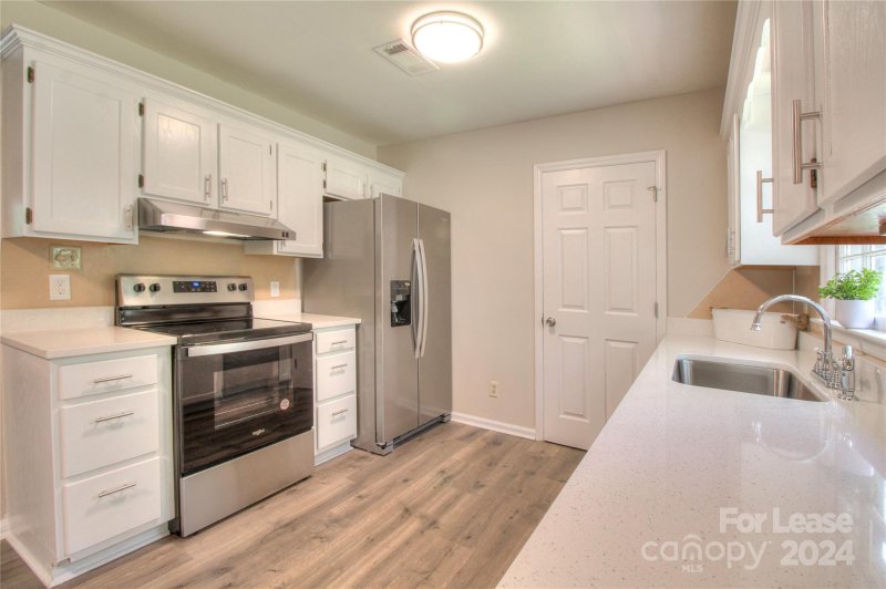 Property image 2 at 1401 Sharon Drive, Waxhaw, NC 28173