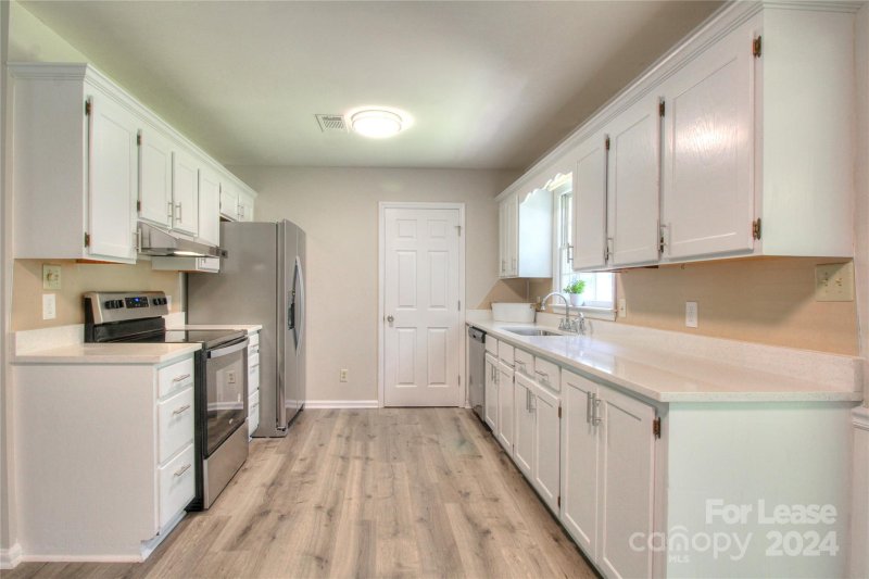 Property image 3 at 1401 Sharon Drive, Waxhaw, NC 28173