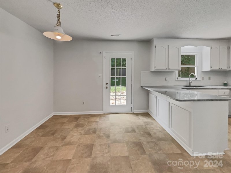 Property image 5 at 118 Hickory Creek Drive, Gastonia, NC 28052