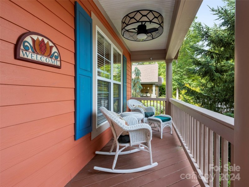 Property image 2 at 27 S Inglenook Lane, Flat Rock, NC 28731