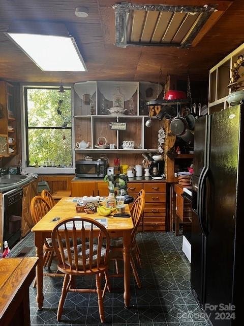 Property image 3 at 720 Emmanuel Drive, Charlotte, NC 28216