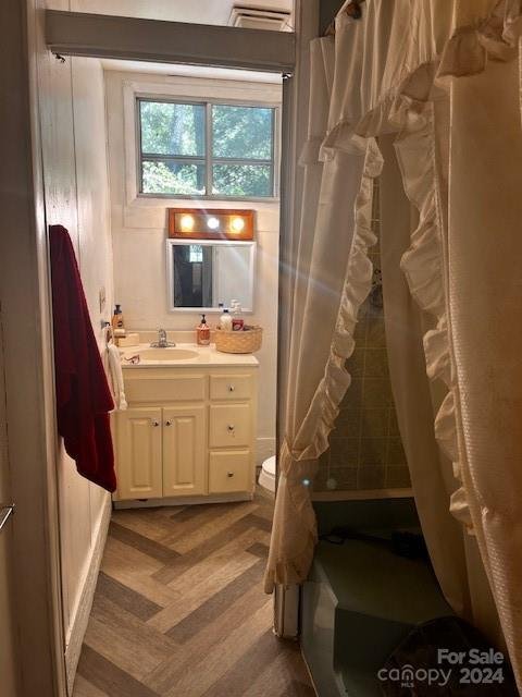 Property image 4 at 720 Emmanuel Drive, Charlotte, NC 28216