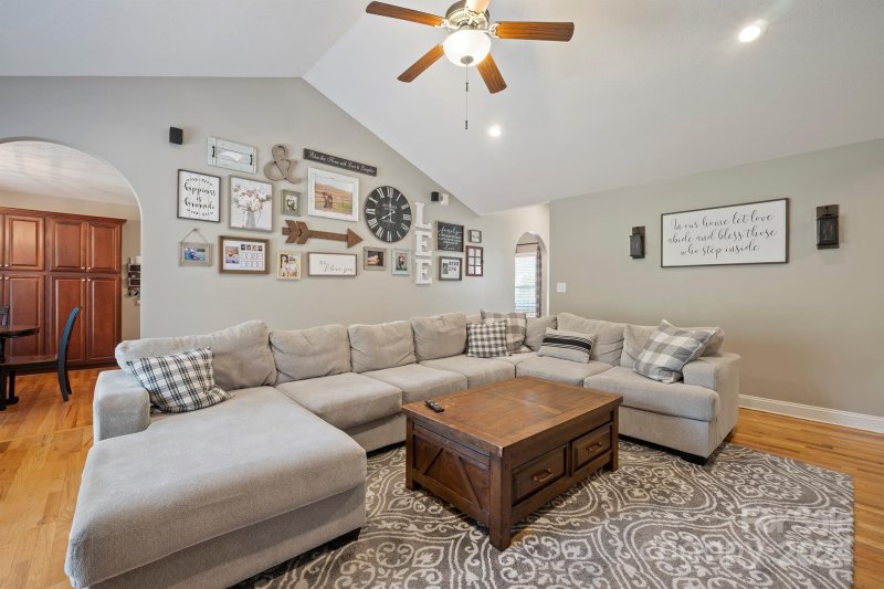 Property image 5 at 1460 Brookstone Drive, Hickory, NC 28602