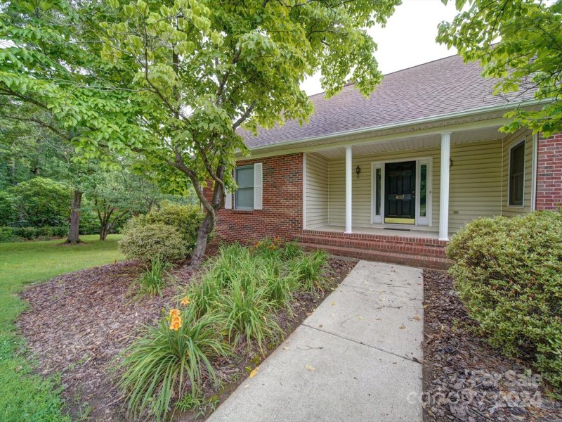 Property image 2 at 4017 Glen Haven Drive, Concord, NC 28027