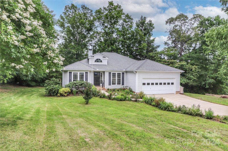 Property image 2 at 111 Misty Pond Court, Mooresville, NC 28115