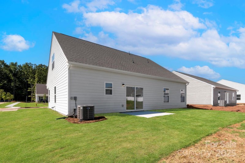 Property image 4 of 126 Brixham Loop in Colonial Crossing, Troutman, NC 28166