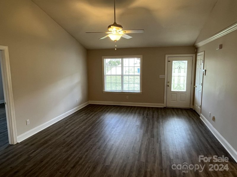 Property image 3 at 709 Loch Lomond Circle, Concord, NC 28025