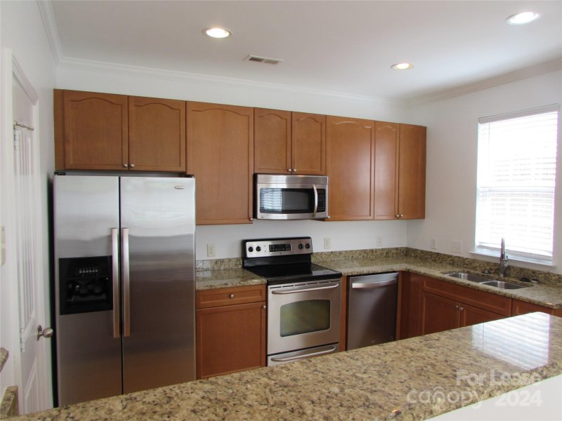 Property image 5 at 905 Central Park Circle, Davidson, NC 28036