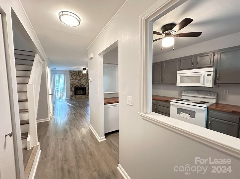 Property image 2 at 6347 Windsor Gate Lane, Charlotte, NC 28215